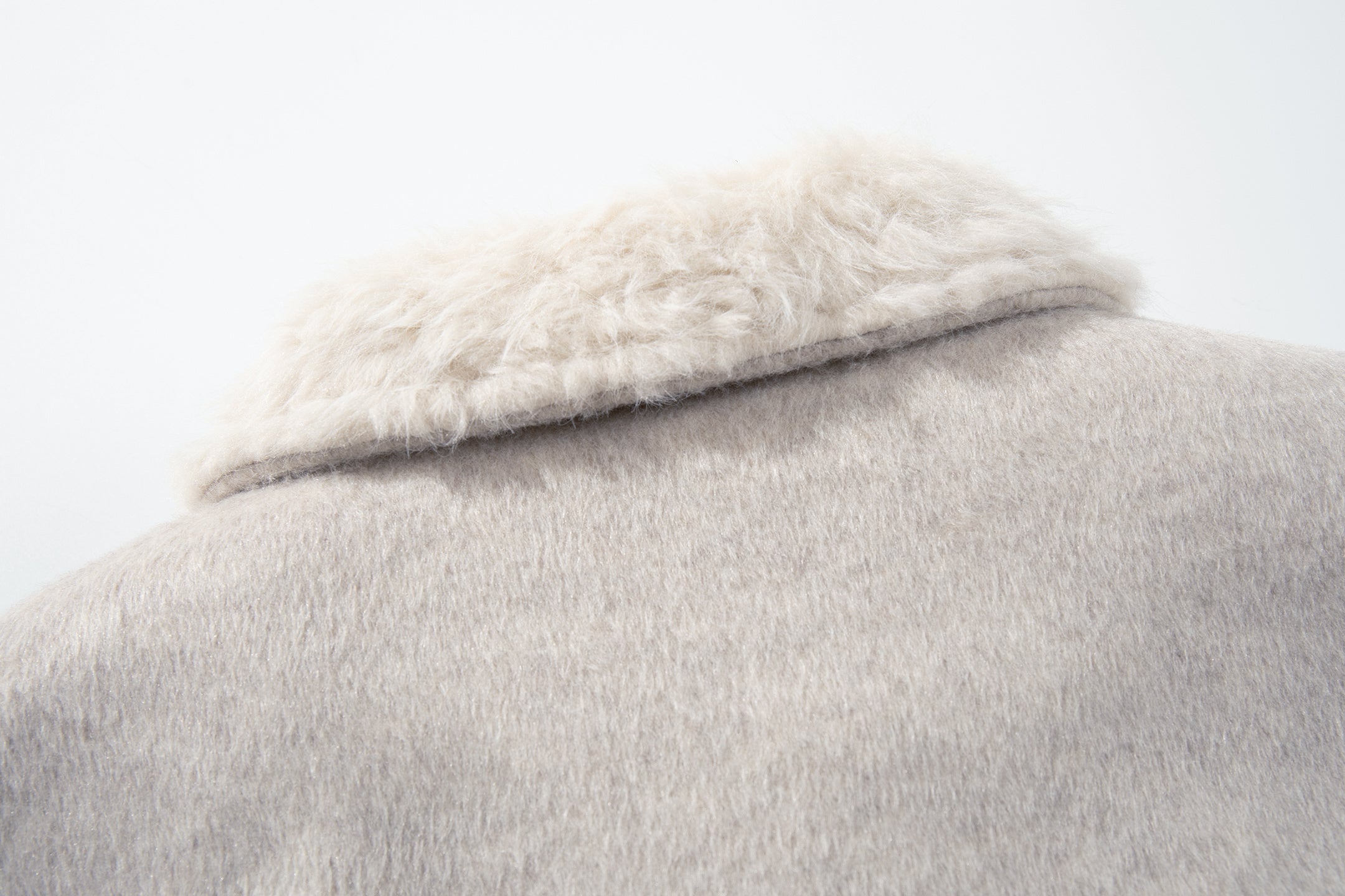 3-6-5.shop Fur-Collar Belted Jacket
