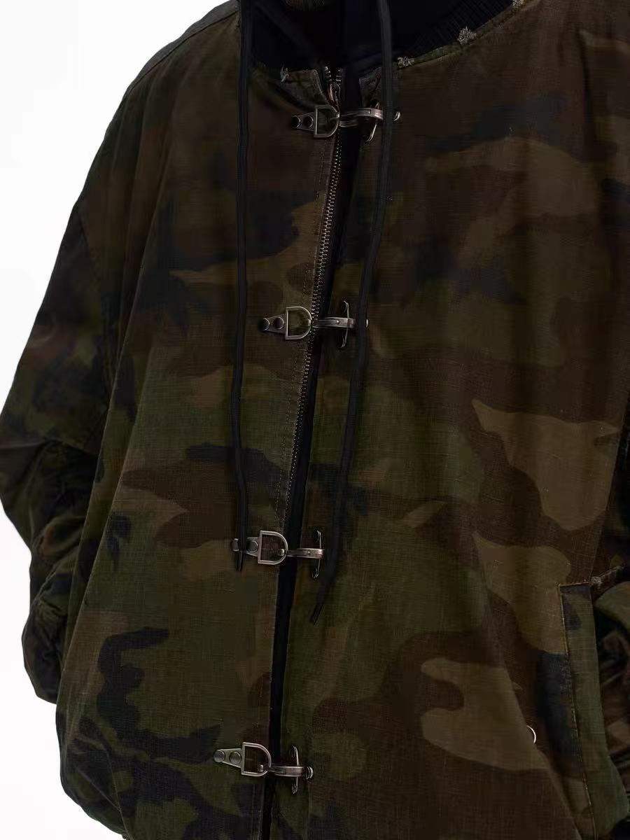 3-6-5.shop Camo Hook Detail Distressed Jacket