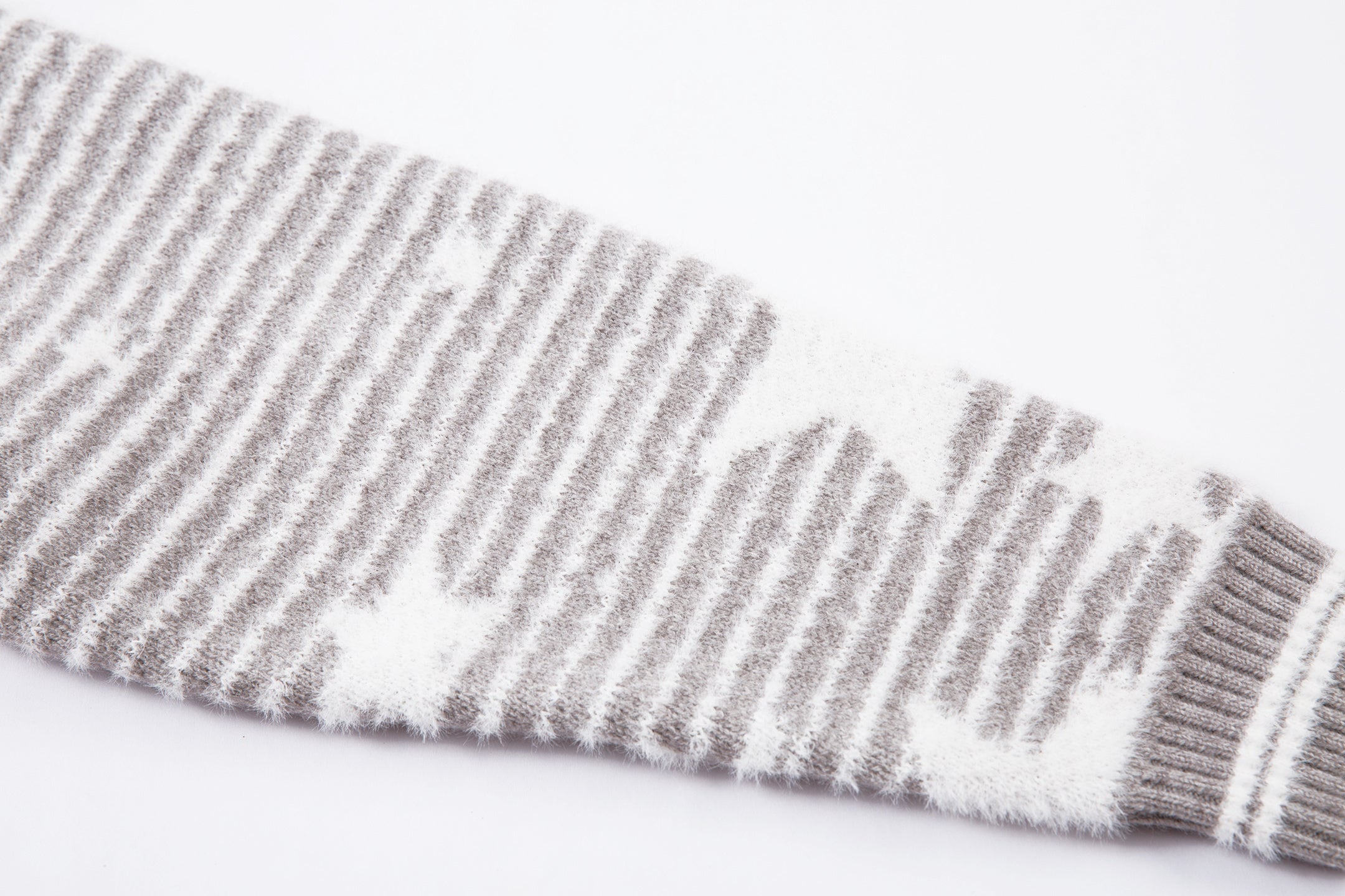 3-6-5.shop Star Knit Faux Fur Hoodie