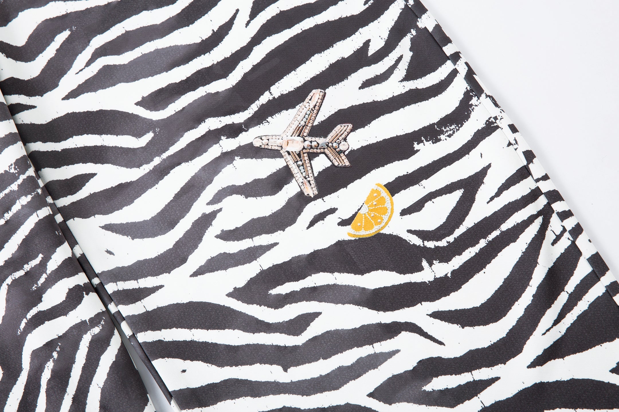 3-6-5.shop Zebra Patch Barrel Pants