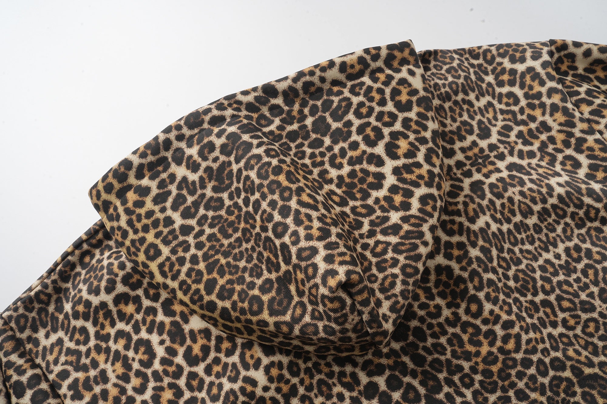3-6-5.shop Leopard Graphic Zip-Up Hoodie