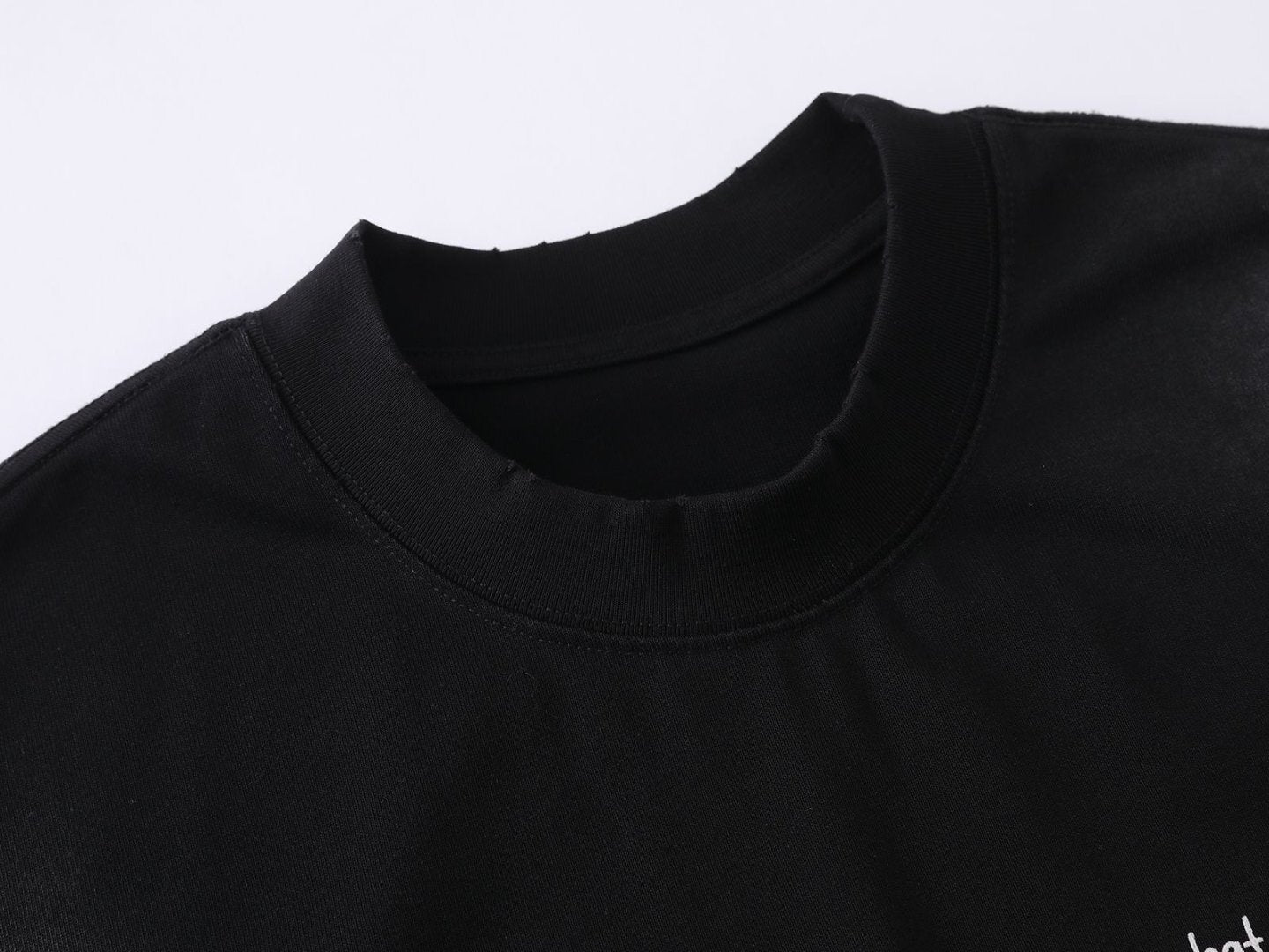 3-6-5.shop Vintage Crest Graphic T-Shirt