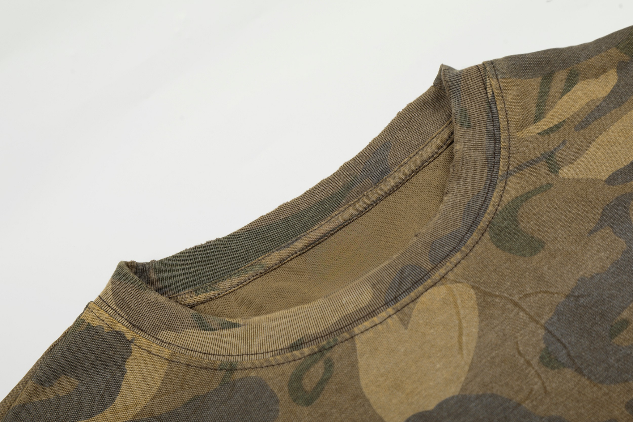 3-6-5.shop Camo Graphic Long Sleeve Tee