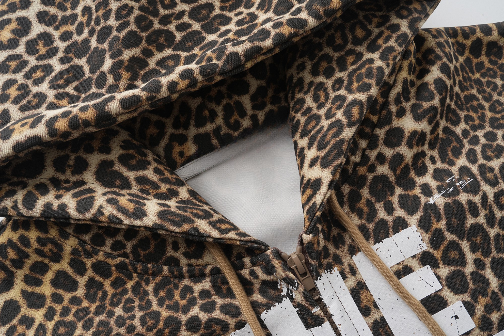 3-6-5.shop Leopard Graphic Zip-Up Hoodie