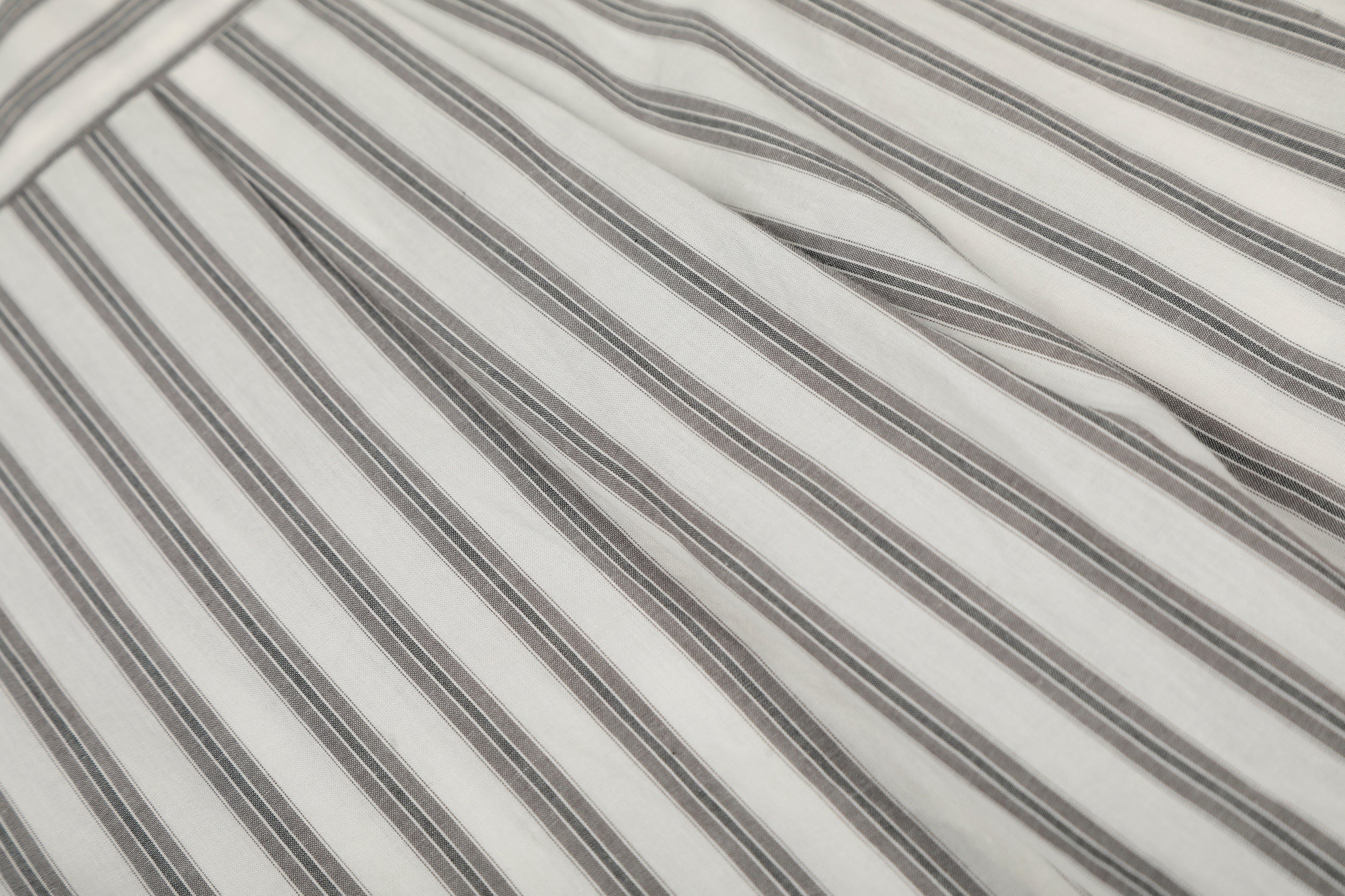 3-6-5.shop Striped Tie-Detail Button-Up Shirt