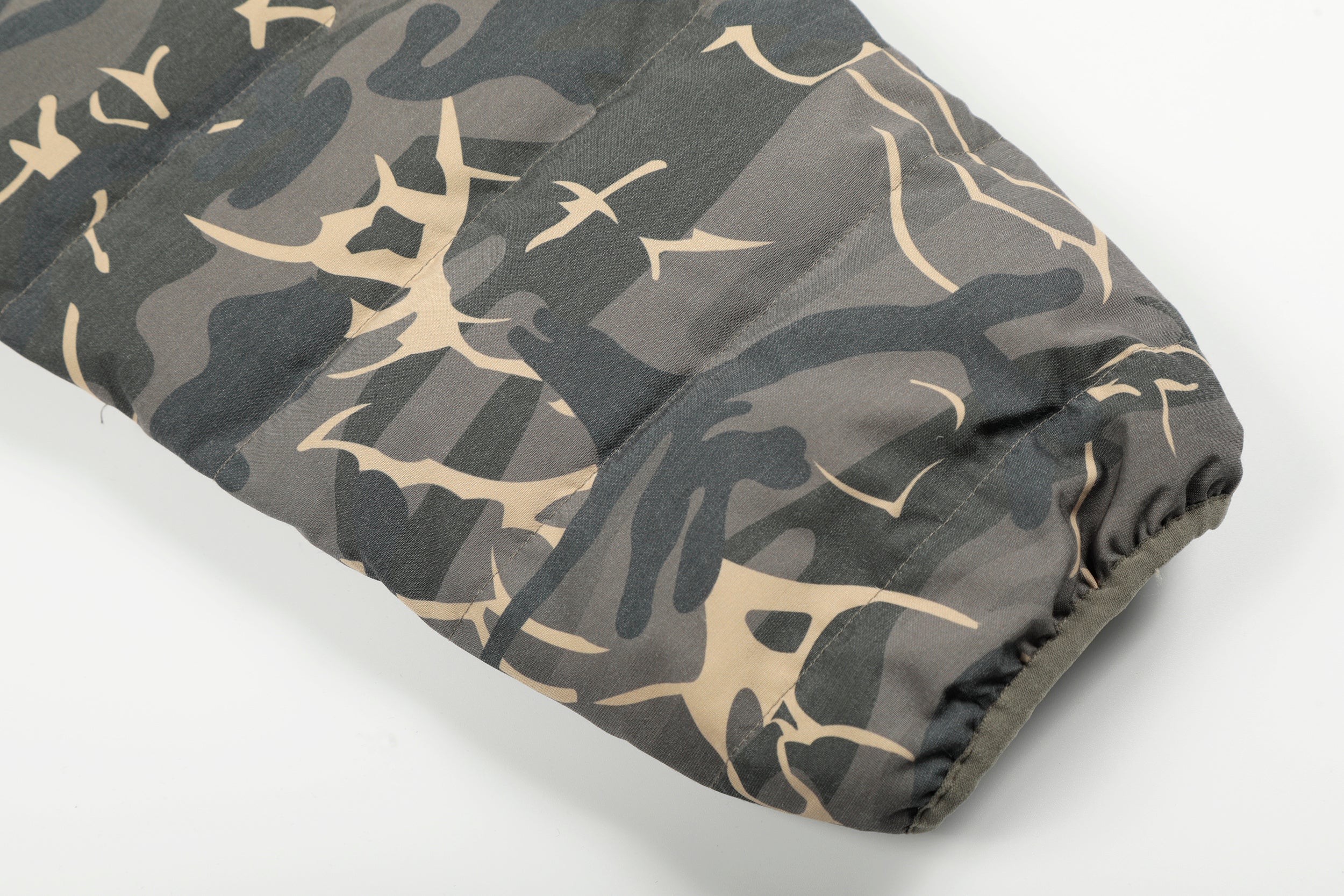 3-6-5.shop Camo Down Puffer Jacket