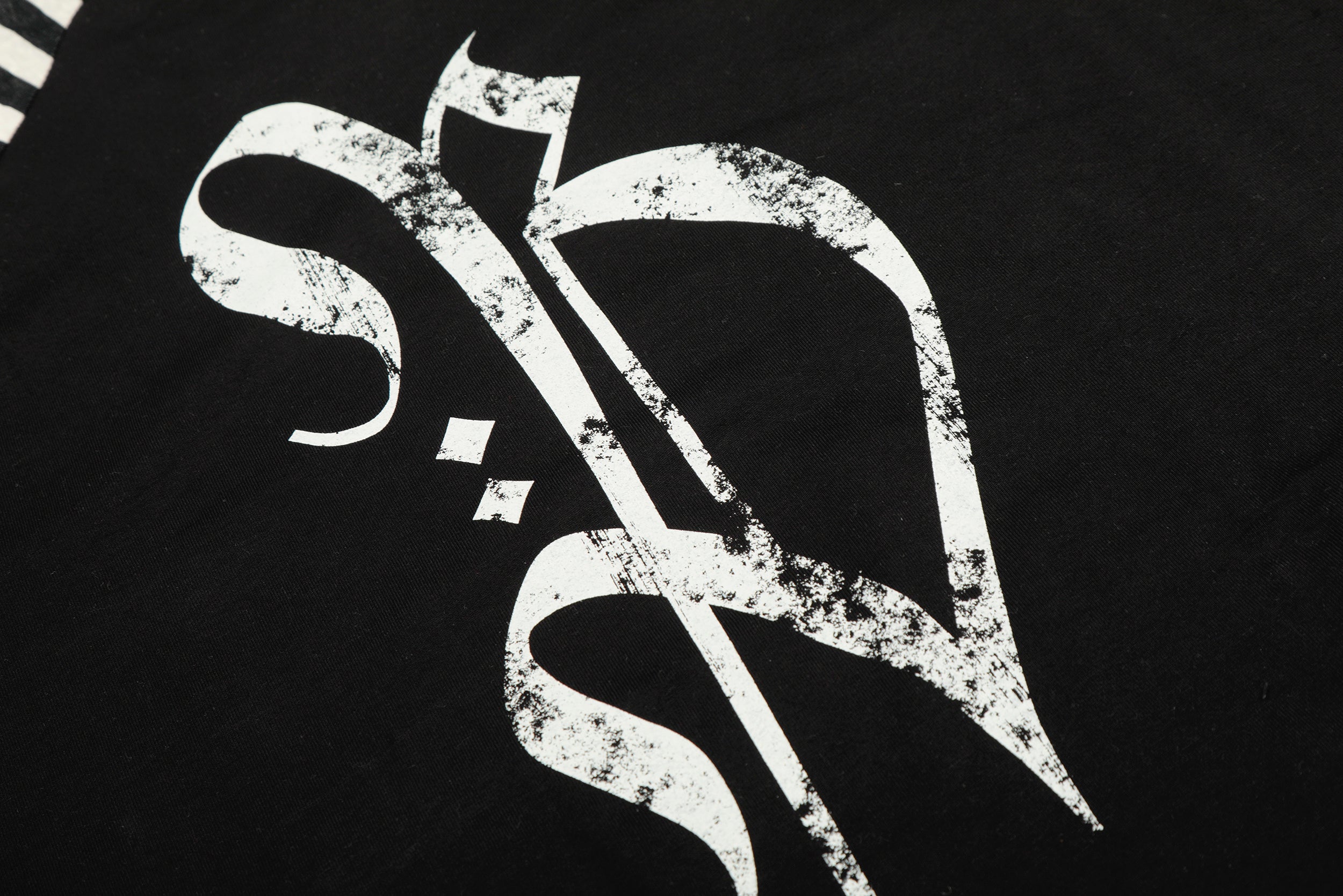 3-6-5.shop Cross Graphic Raglan Long Sleeve Tee