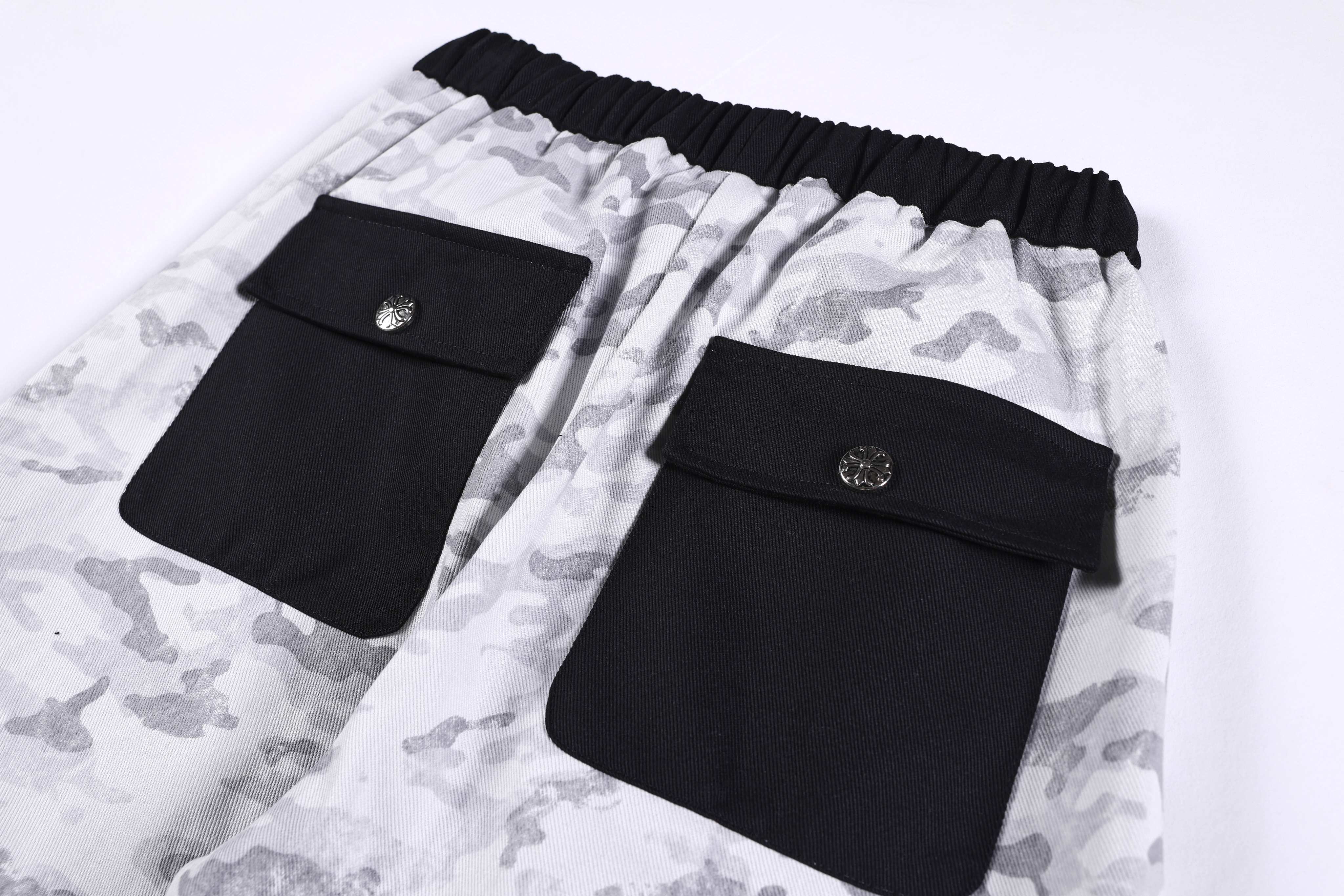 3-6-5.shop Camo Graphic Cargo Pants