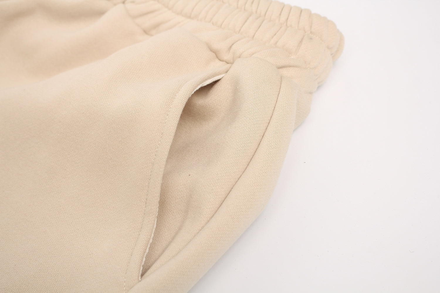 3-6-5.shop Fleece-Lined Retro Letter Wide-Leg Sweatpants