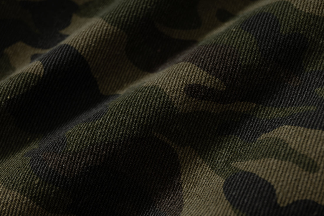 3-6-5.shop Camo Hook Detail Distressed Jacket