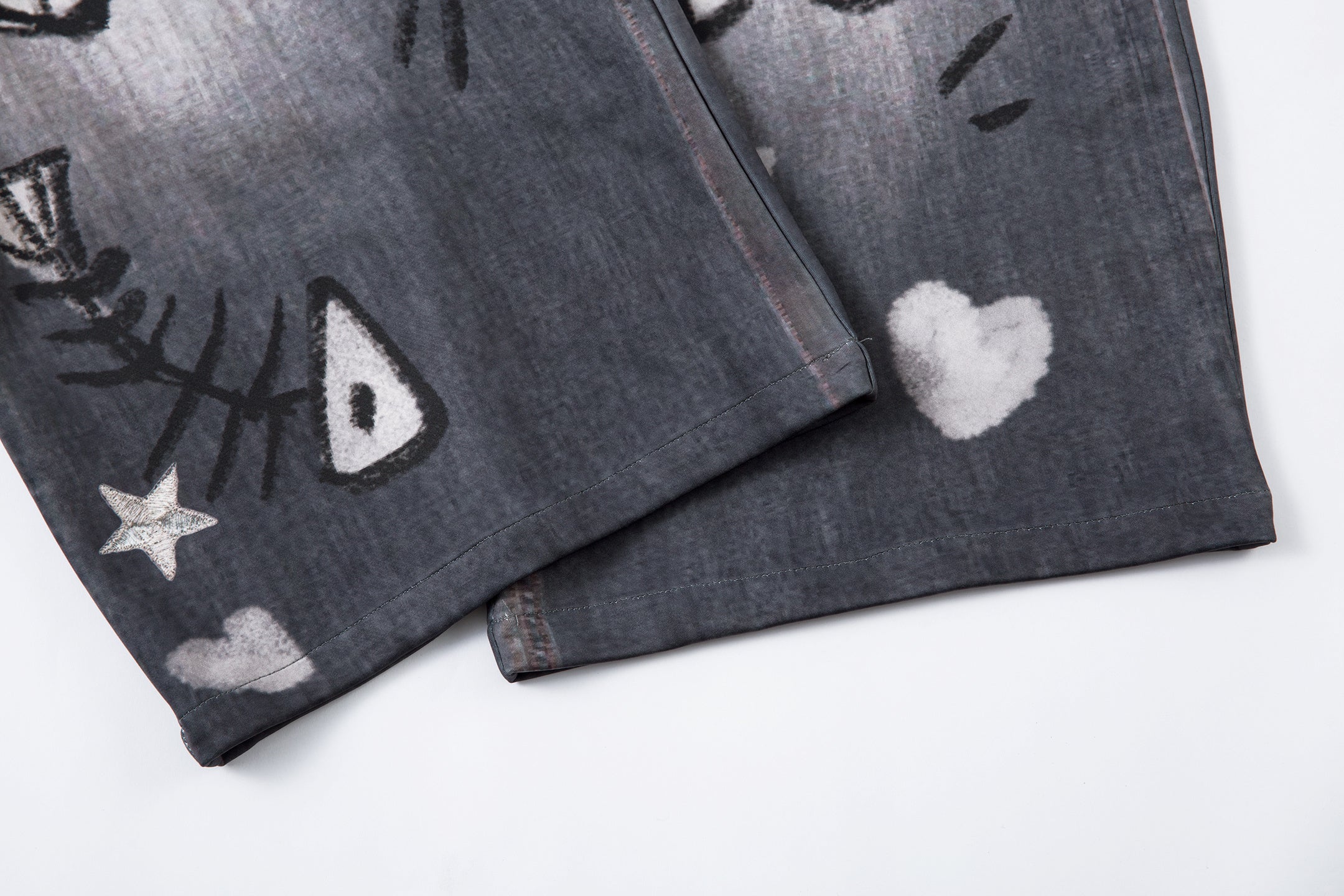 3-6-5.shop Cat Print Barrel Denim Pants