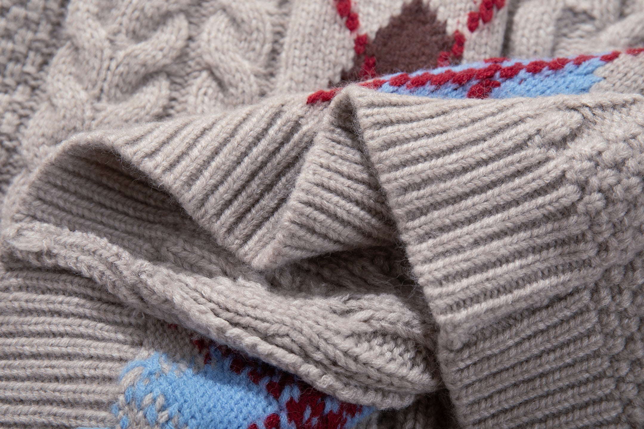 3-6-5.shop Argyle Cable Knit Sweater