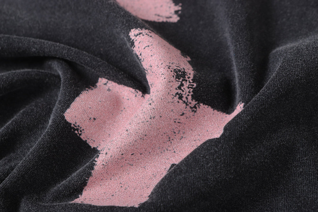 3-6-5.shop Cross Graphic Vintage Long Sleeve Tee