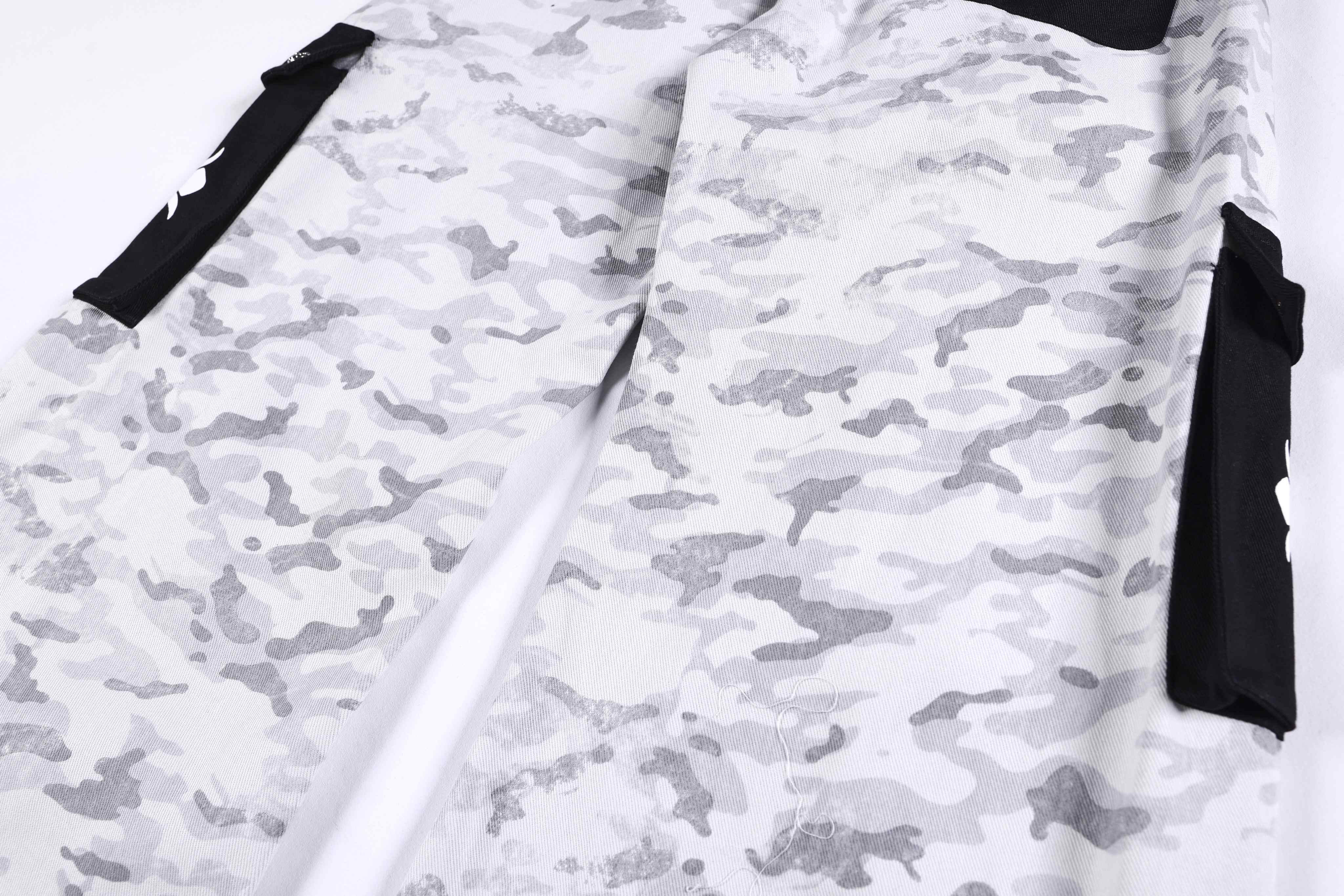 3-6-5.shop Camo Graphic Cargo Pants