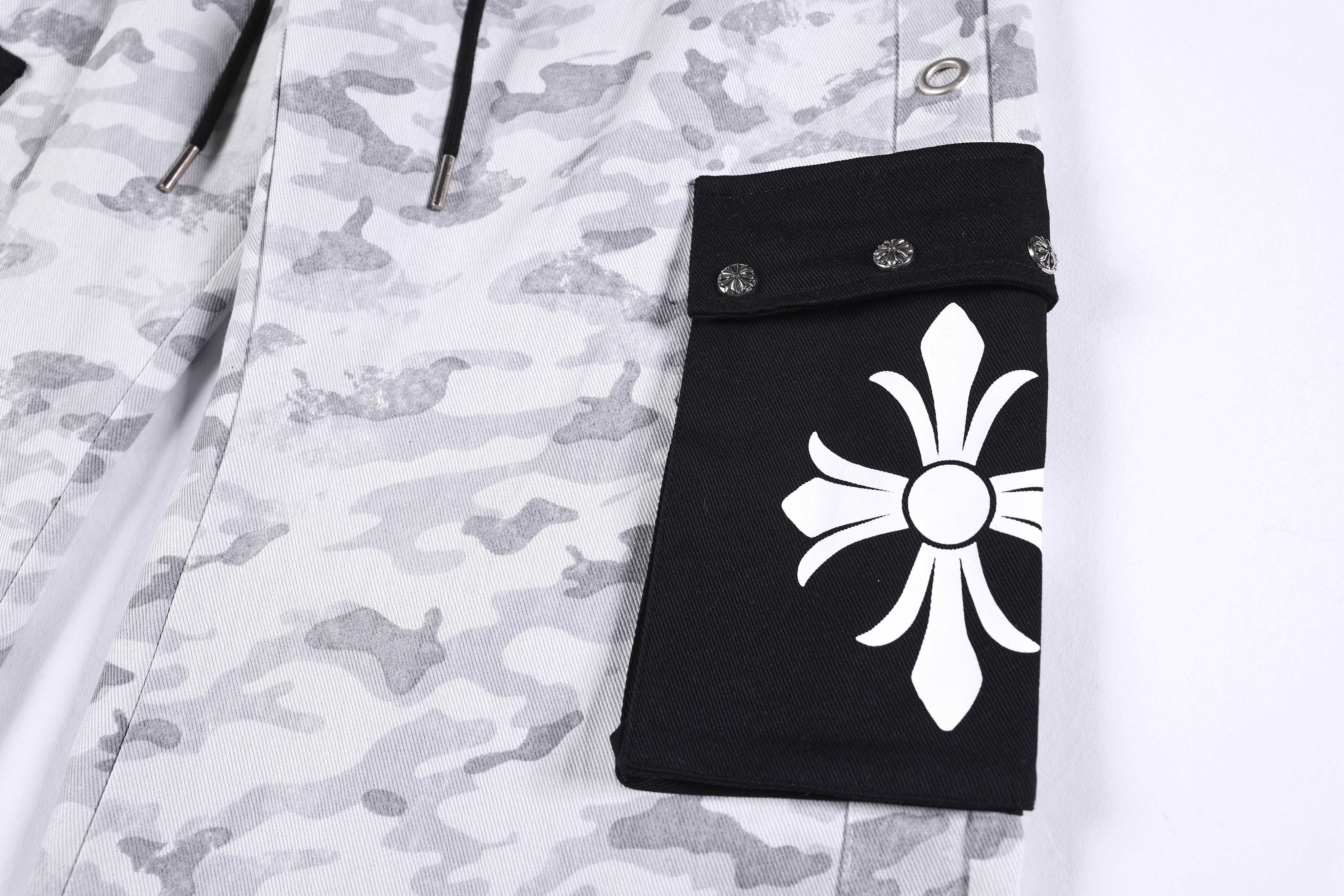 3-6-5.shop Camo Graphic Cargo Pants